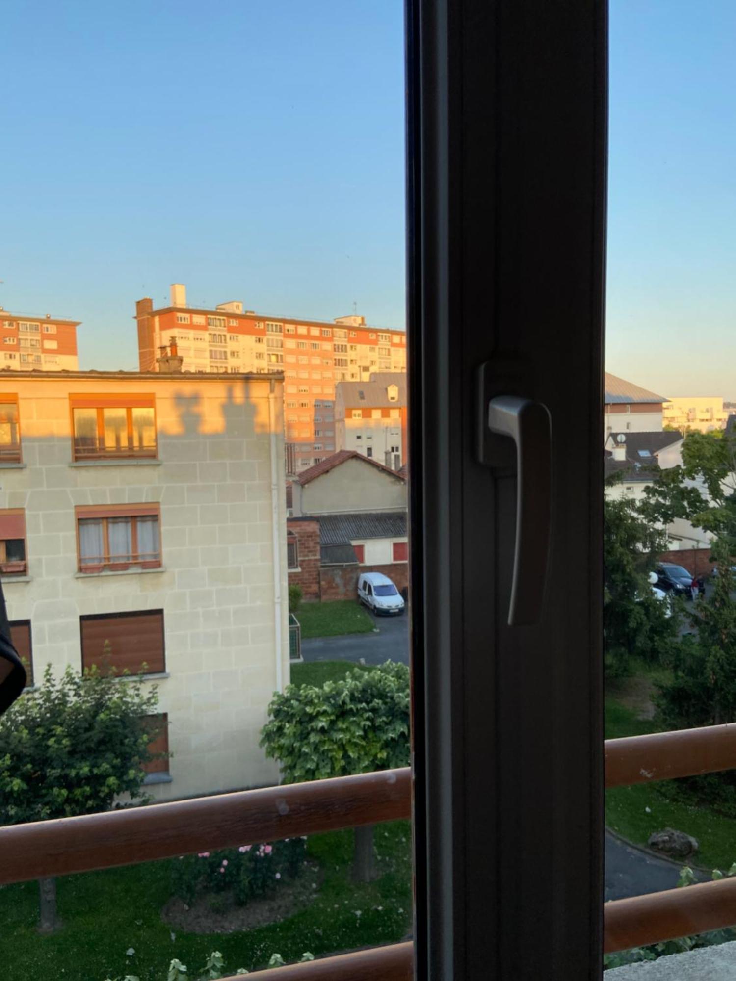 Chambre Simple Paisible Proche De Paris Drancy Dış mekan fotoğraf